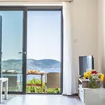 Appartement D & J With Heated Pool & Stunning Sea View *