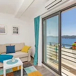 D & J With Heated Pool & Stunning Sea View * Orasac