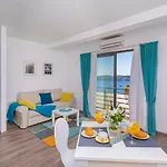 דירה D & J With Heated Pool & Stunning Sea View