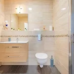 D & J With Heated Pool & Stunning Sea View Orasac