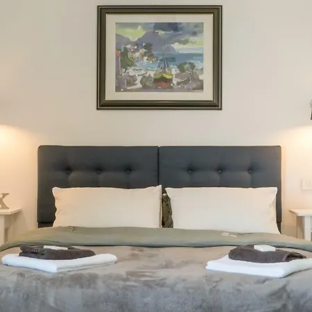 D & J With Heated Pool & Stunning Sea View Orasac