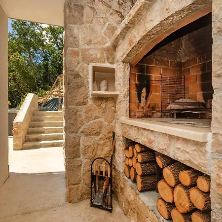 D & J With Heated Pool & Stunning Sea View Apartman Orašac