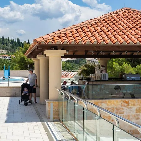 D & J With Heated Pool & Stunning Sea View Orasac