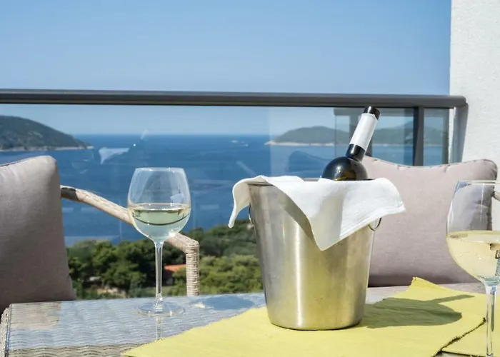 公寓 D & J With Heated Pool & Stunning Sea View 奥拉萨奇
