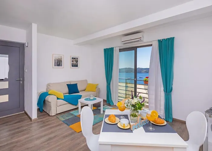 公寓 D & J With Heated Pool & Stunning Sea View