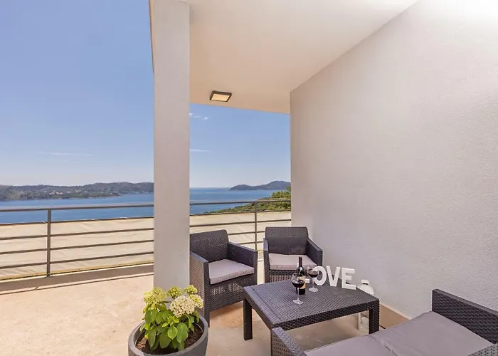 公寓 D & J With Heated Pool & Stunning Sea View *
